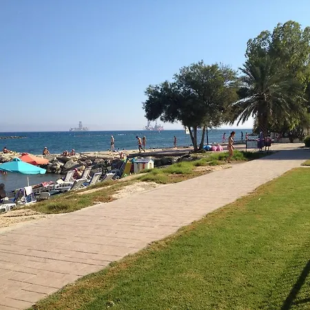 Sea Front Court Λεμεσός